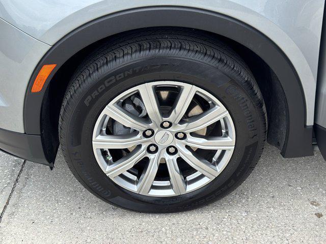 Photo of 2023 Argent Silver Metallic Cadillac XT4