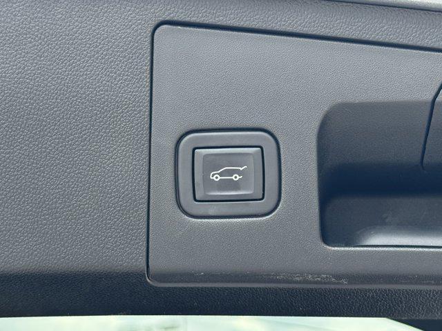Photo of 2023 Argent Silver Metallic Cadillac XT4
