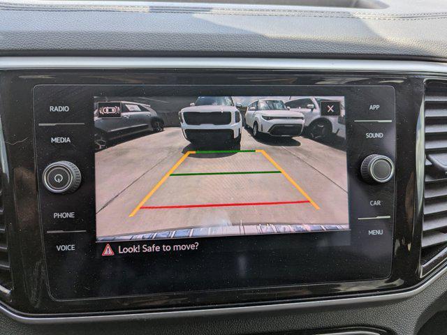 Photo of 2022 Pyrite Silver Metallic Volkswagen Atlas