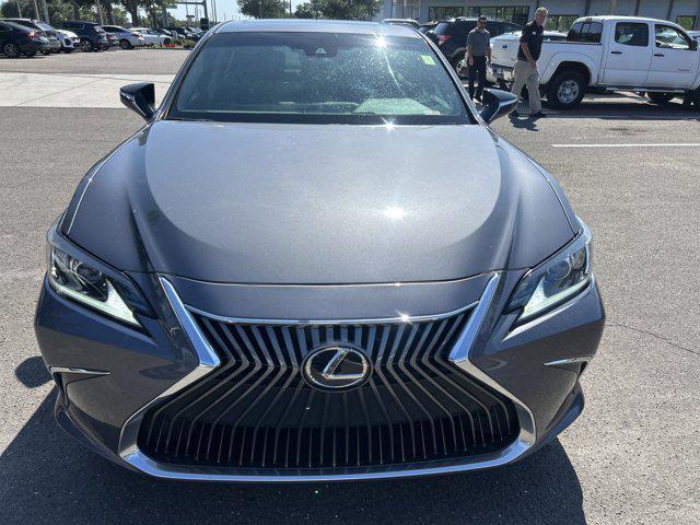 Photo of 2021 Charcoal Lexus ES 350