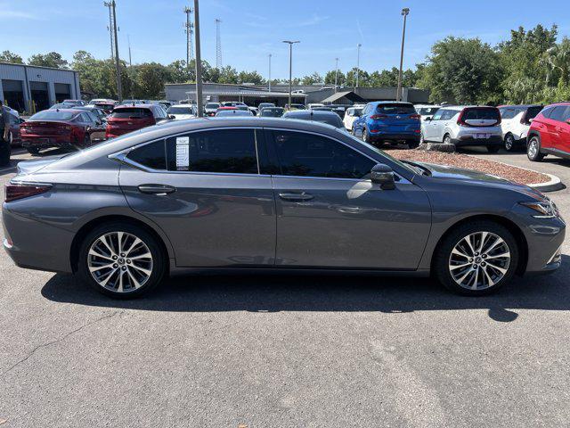 Photo of 2021 Charcoal Lexus ES 350