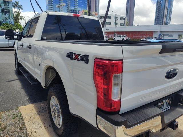 Photo of 2019 Oxford White Ford F-250