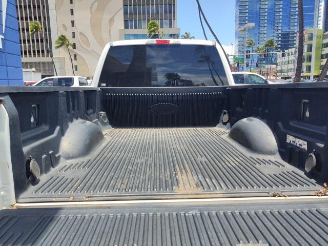 Photo of 2019 Oxford White Ford F-250