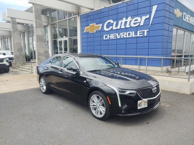2022 Cadillac CT4