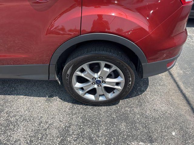 Photo of 2014 Ruby Red Tinted Clearcoat Ford Escape