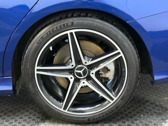 Photo of 2018 Brilliant Blue Metallic Mercedes-Benz AMG C 43