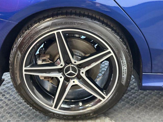 Photo of 2018 Brilliant Blue Metallic Mercedes-Benz AMG C 43