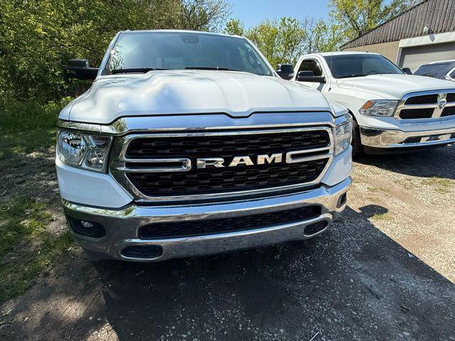 Photo of 2024 Bright White Clearcoat RAM 1500