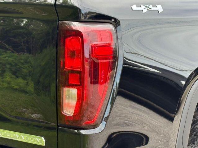 Photo of 2023 Onyx Black GMC Sierra 1500