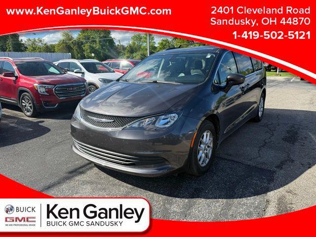 2020 Chrysler Voyager