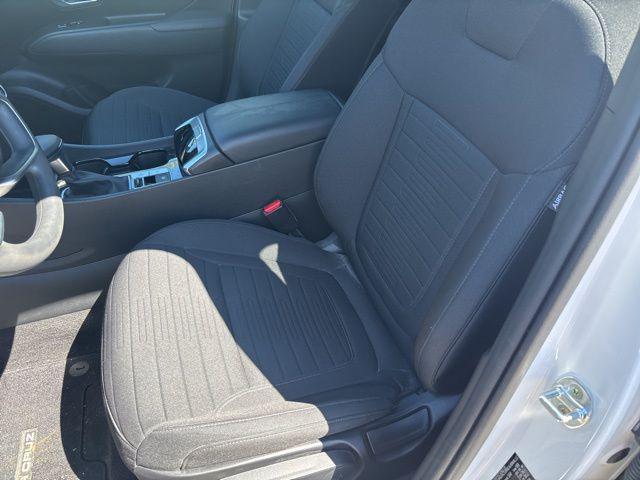 Photo of 2023 Atlas White Hyundai SANTA CRUZ