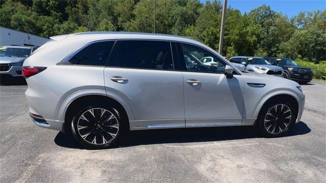 Photo of 2024 Platinum Quartz Metallic Mazda CX-90
