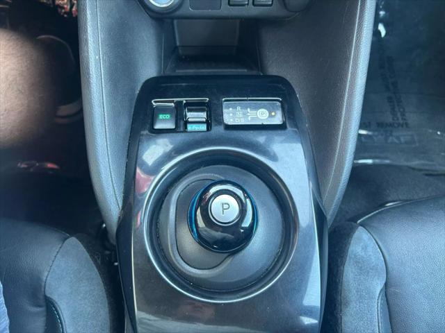 Photo of 2019 Deep Blue Pearl Nissan Leaf