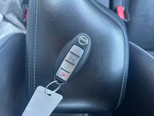 Photo of 2019 Deep Blue Pearl Nissan Leaf