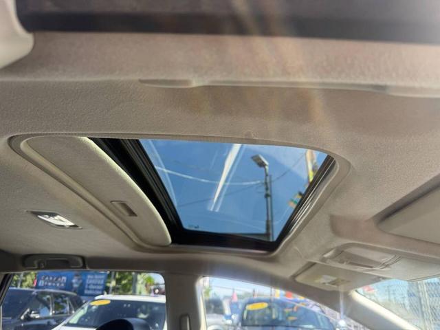 Photo of 2013 Gray Nissan Rogue