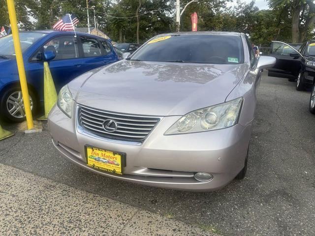 Photo of 2008 Cream Lexus ES 350