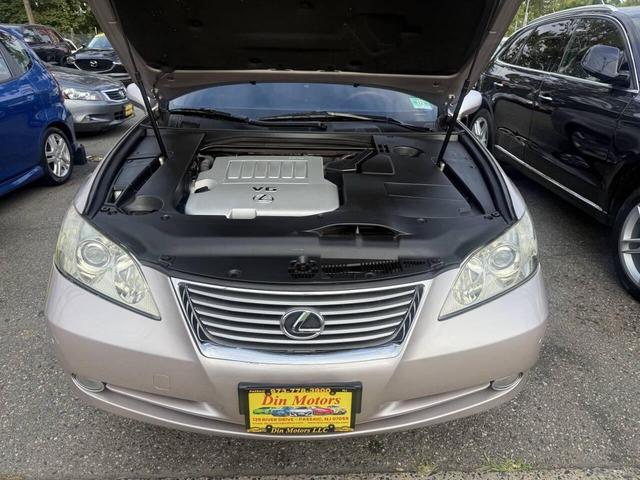 Photo of 2008 Cream Lexus ES 350