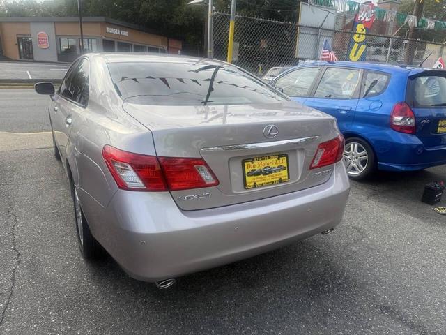 Photo of 2008 Cream Lexus ES 350