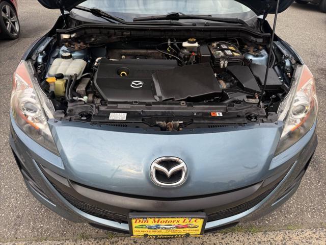 Photo of 2011 Blue Mazda Mazda3