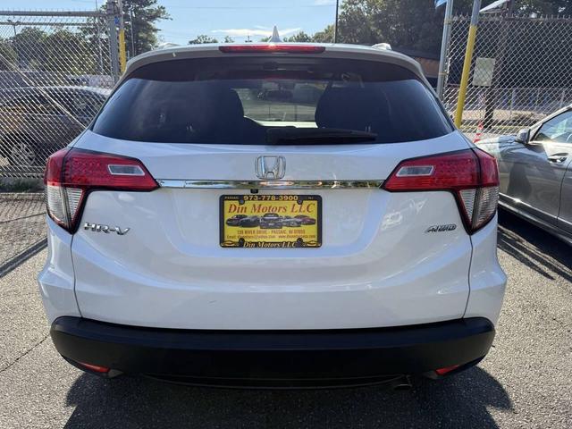 Photo of 2019 Off White Honda HR-V