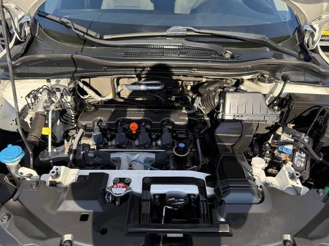 Photo of 2019 Off White Honda HR-V