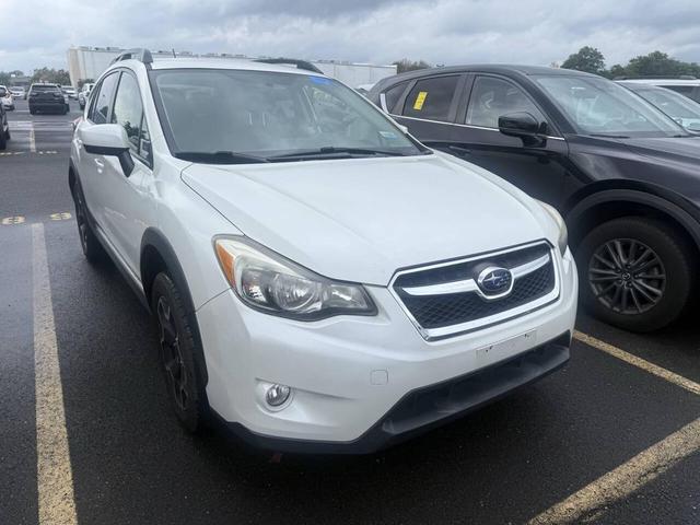Photo of 2015 Off White Subaru XV Crosstrek