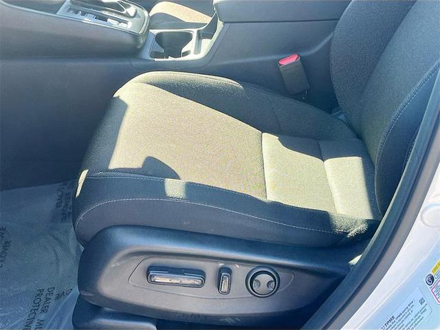 Photo of 2025 Platinum White Pearl Honda CR-V
