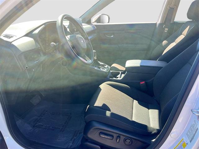 Photo of 2025 Platinum White Pearl Honda CR-V
