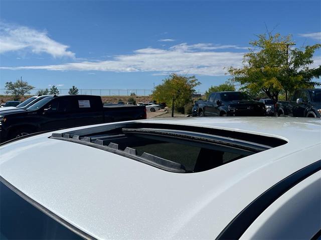 Photo of 2025 Platinum White Pearl Honda CR-V