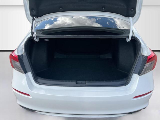 Photo of 2024 Platinum White Pearl Honda Civic