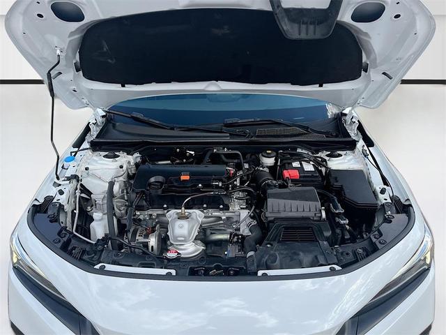 Photo of 2024 Platinum White Pearl Honda Civic
