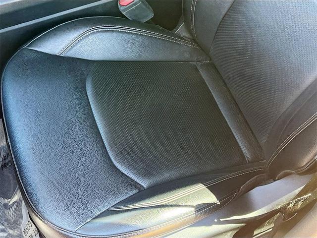 Photo of 2022 Velvet Red Pearlcoat Jeep Compass