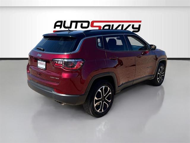 Photo of 2022 Velvet Red Pearlcoat Jeep Compass