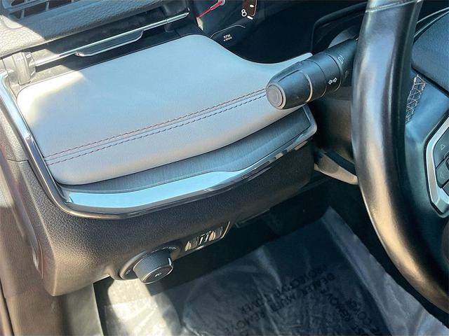 Photo of 2022 Velvet Red Pearlcoat Jeep Compass
