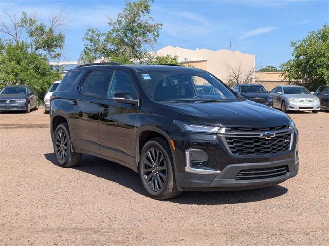 Photo of 2023 Mosaic Black Metallic Chevrolet Traverse