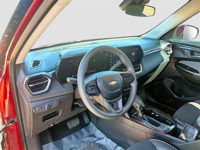 Photo of 2025 Crimson Metallic Chevrolet Trailblazer