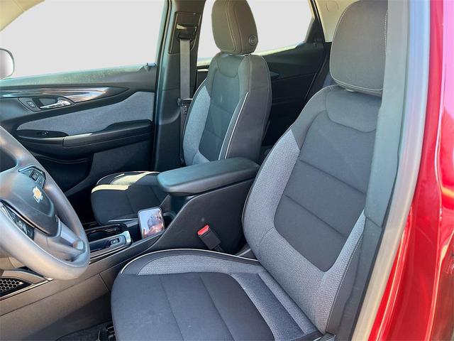 Photo of 2025 Crimson Metallic Chevrolet Trailblazer