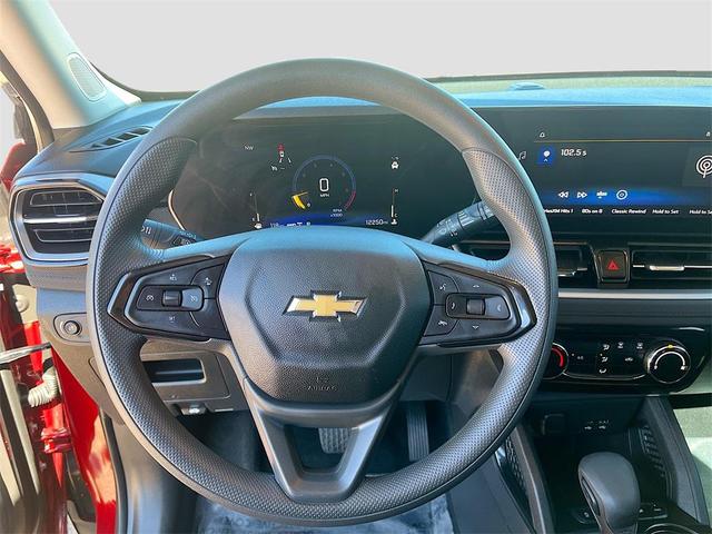 Photo of 2025 Crimson Metallic Chevrolet Trailblazer