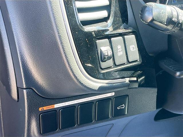 Photo of 2019  Mitsubishi Outlander