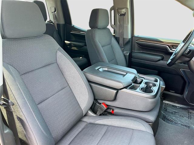 Photo of 2024 Black Chevrolet Silverado 1500