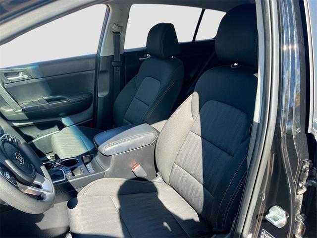 Photo of 2022 Black Cherry Kia Sportage