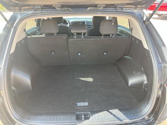 Photo of 2022 Black Cherry Kia Sportage