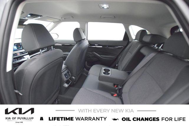 Photo of 2025 Gray Kia Seltos