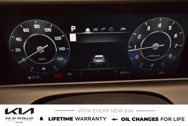 Photo of 2026 Clear White/Black Roof Kia Seltos