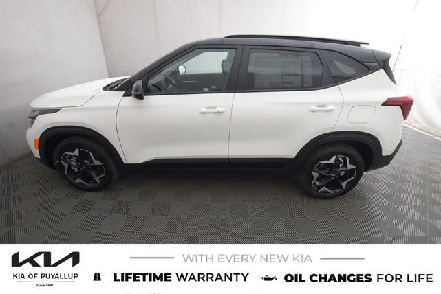 Photo of 2026 White / Black Kia Seltos