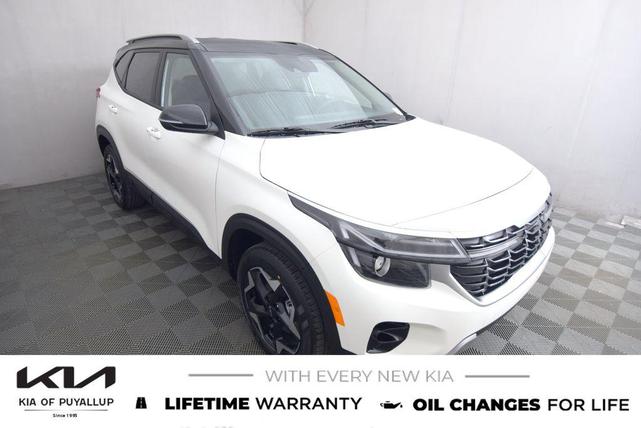 Photo of 2026 White / Black Kia Seltos