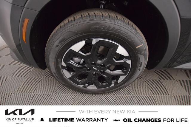 Photo of 2025 Ebony Black Kia Sorento