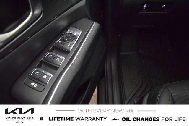 Photo of 2025 Ebony Black Kia Sorento