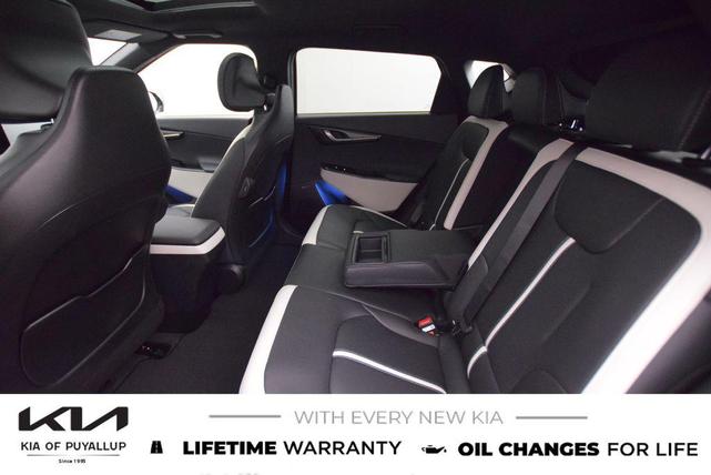 Photo of 2025 Ebony Black Kia EV6