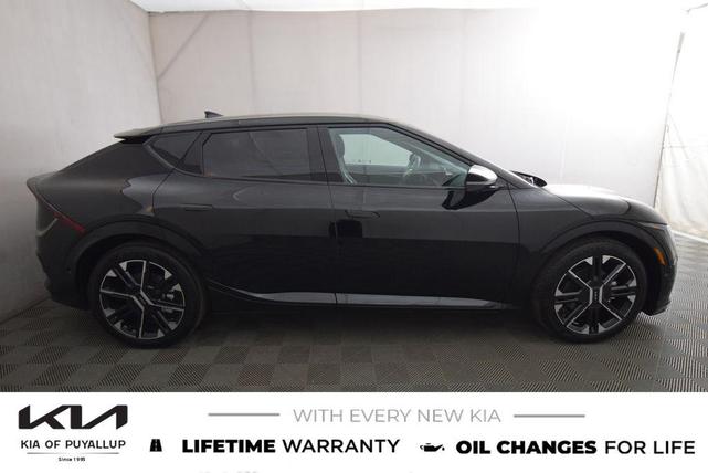 Photo of 2025 Ebony Black Kia EV6